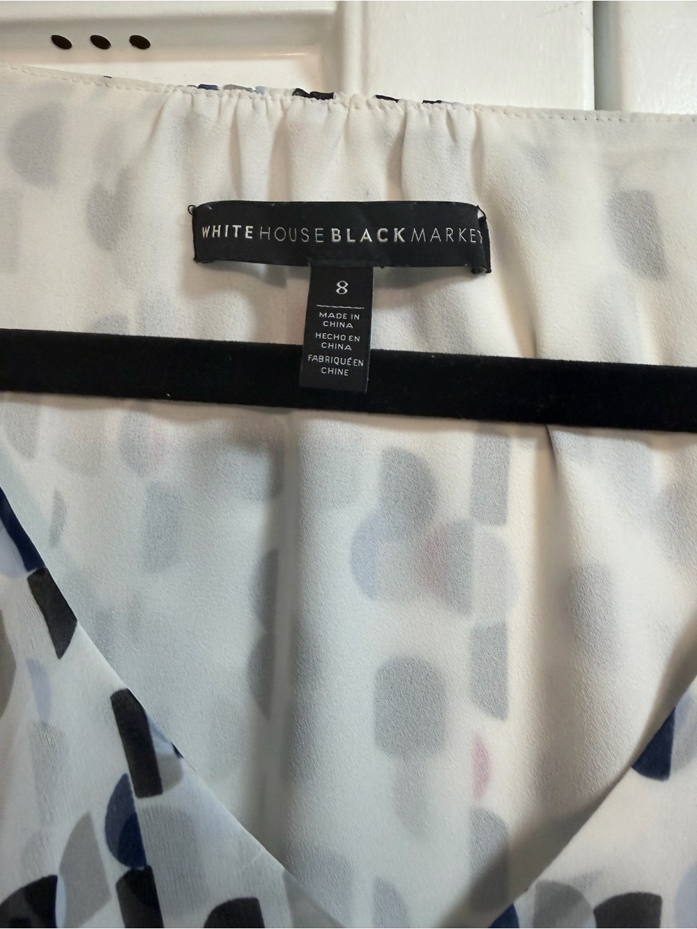 WHBM White Geometric Ruffle V-Neck Blouse - Picture 4 of 4